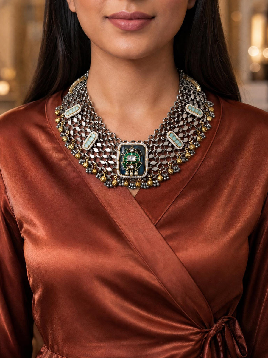 Arelvia Oxidised Necklace