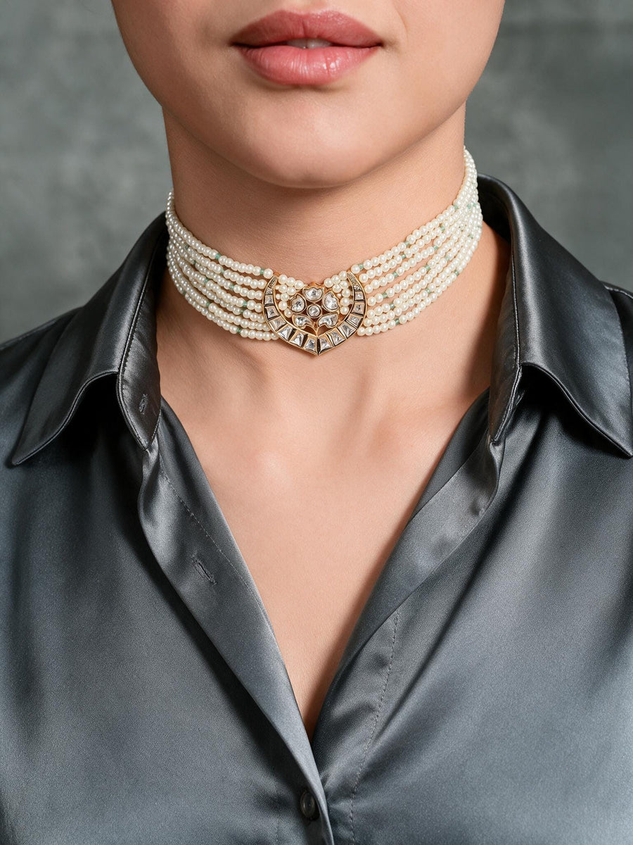 Eclectic Green Beaded Choker With Earrings