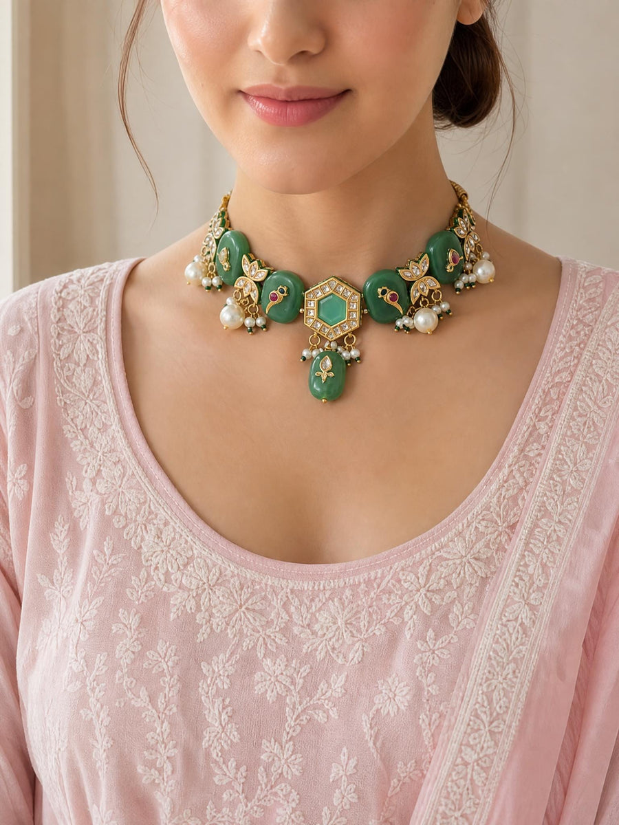 Pravya Necklace Set