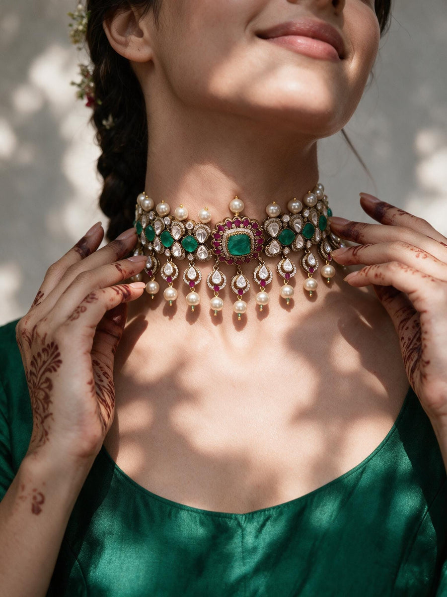 Liora Choker Set