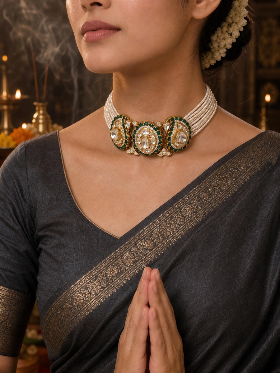 Neyvika Necklace Set