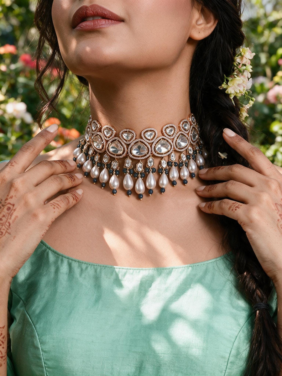 Alluring Choker