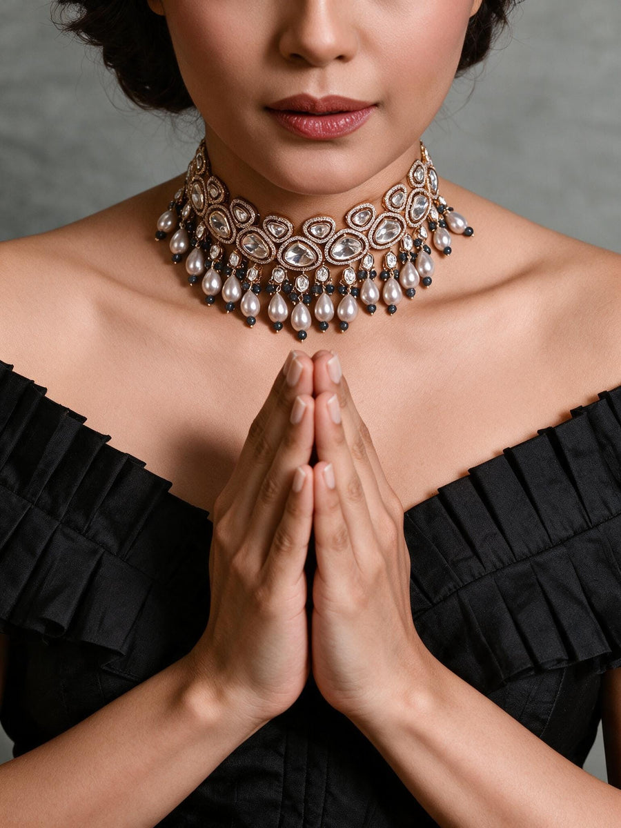 Alluring Choker