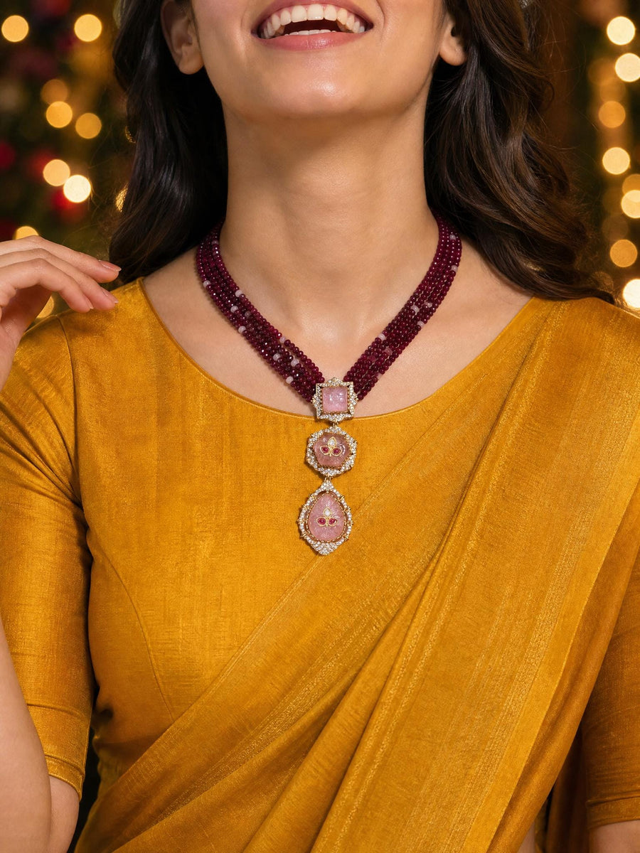 Yamika Necklace Set