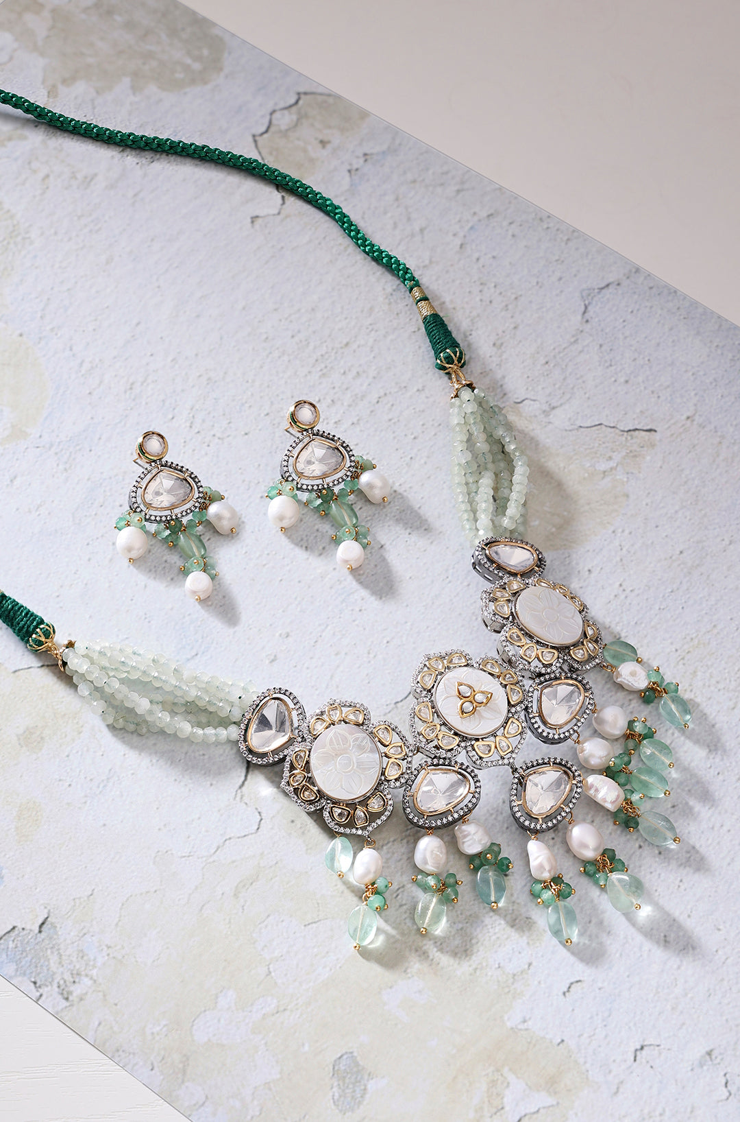 Load image into Gallery viewer, Antique White And Green Necklace Set - Joules by Radhika
