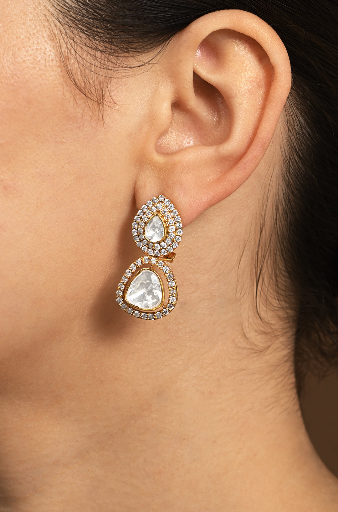Load image into Gallery viewer, Sparkling Polki Stud Earrings
