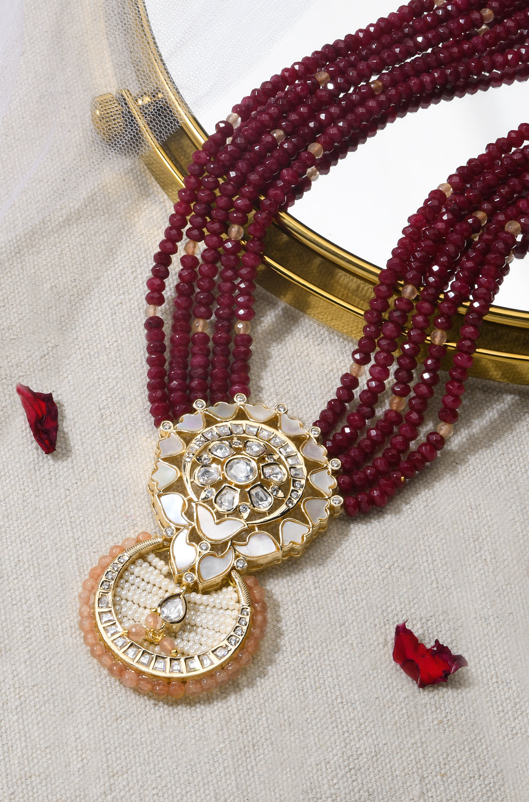 Mesmeric Red Necklace With Earrings
