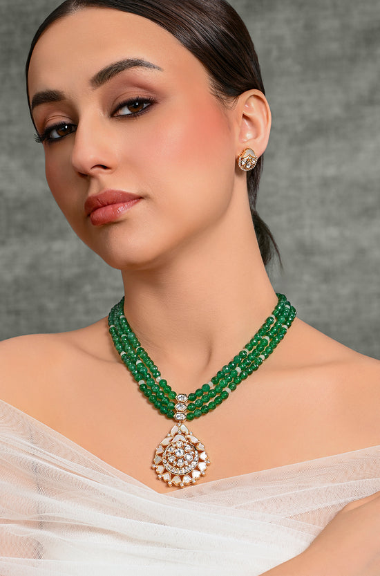 Sparkling Green Necklace With Earrings
