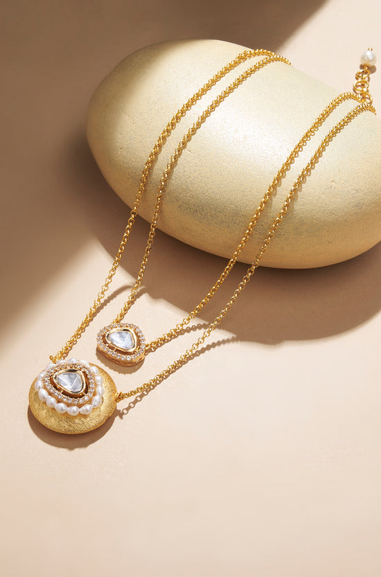 Load image into Gallery viewer, Beguiling Gold Chain Necklace
