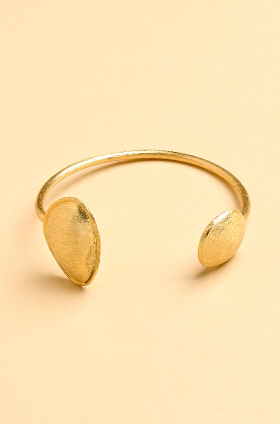 Load image into Gallery viewer, Gold Open Bangle
