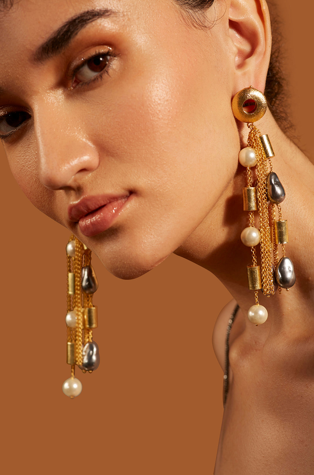 Load image into Gallery viewer, Pearl Shower Drop Earrings
