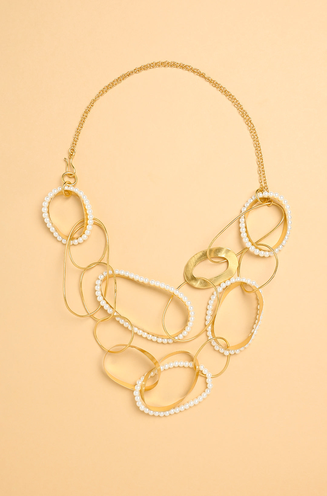 Load image into Gallery viewer, Infinity Loop Pearl Necklace
