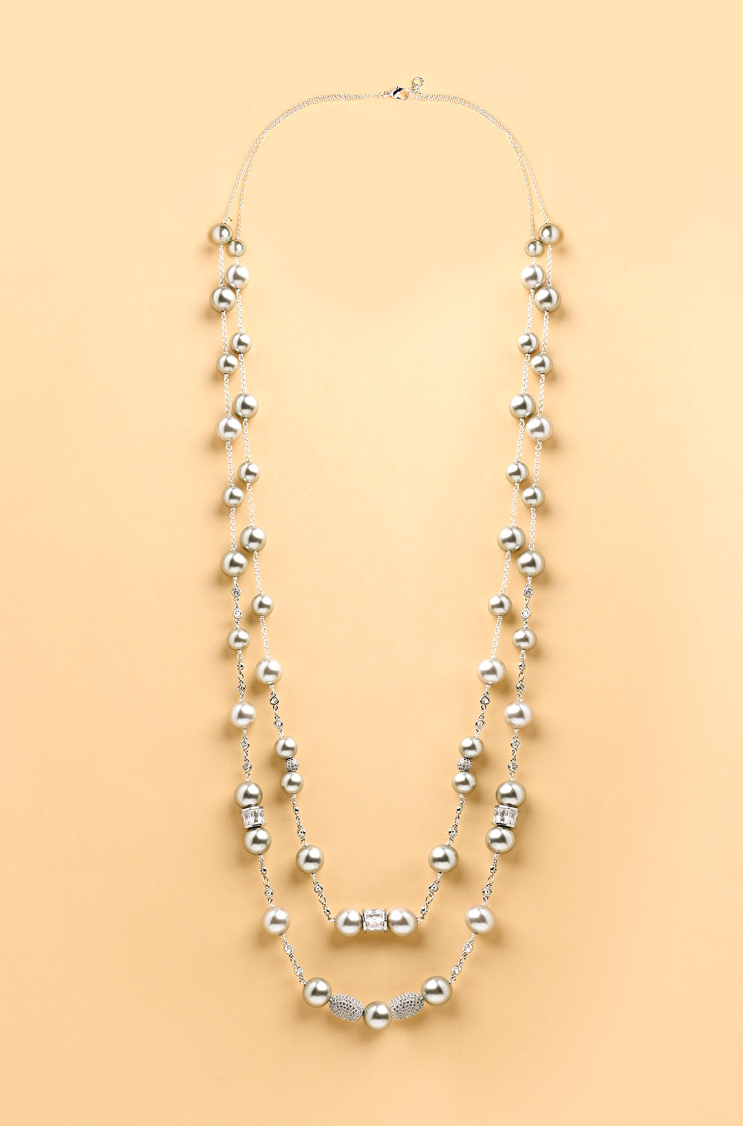 Load image into Gallery viewer, Grey Pearl Diamante Stud Sautoir
