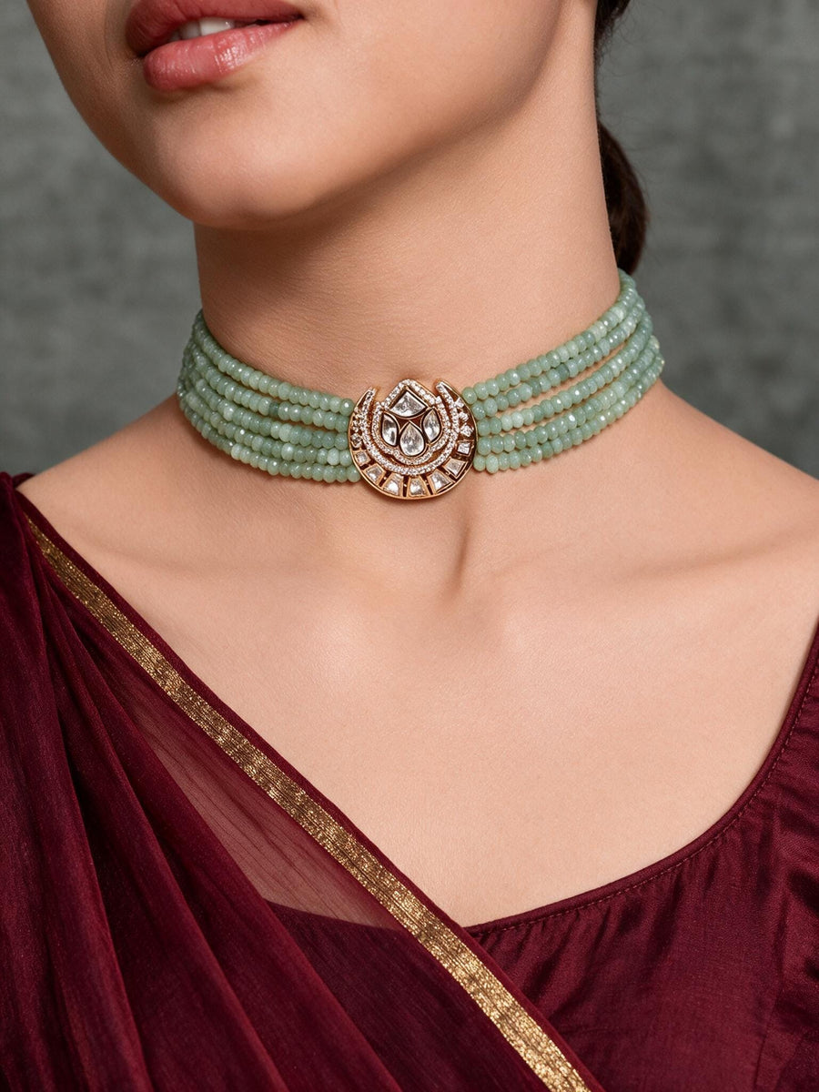 Glitzy Choker With Earrings