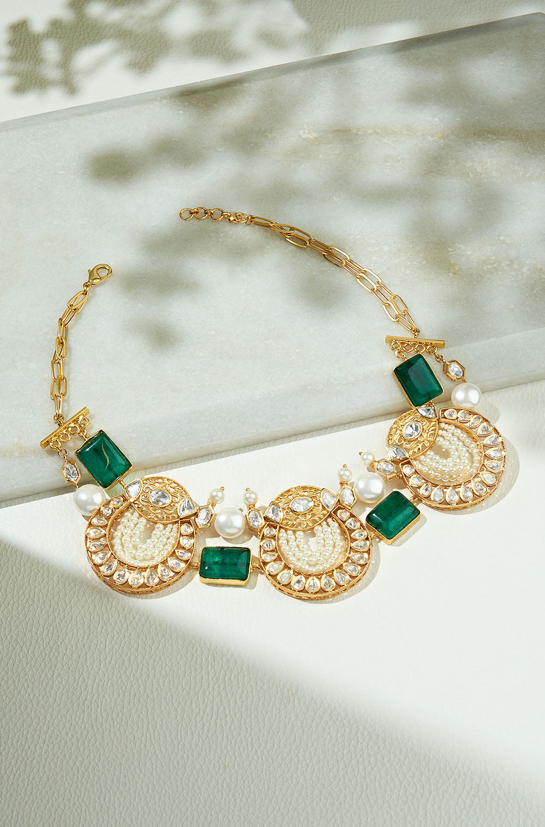 Load image into Gallery viewer, Green &amp;amp; White Polki Necklace
