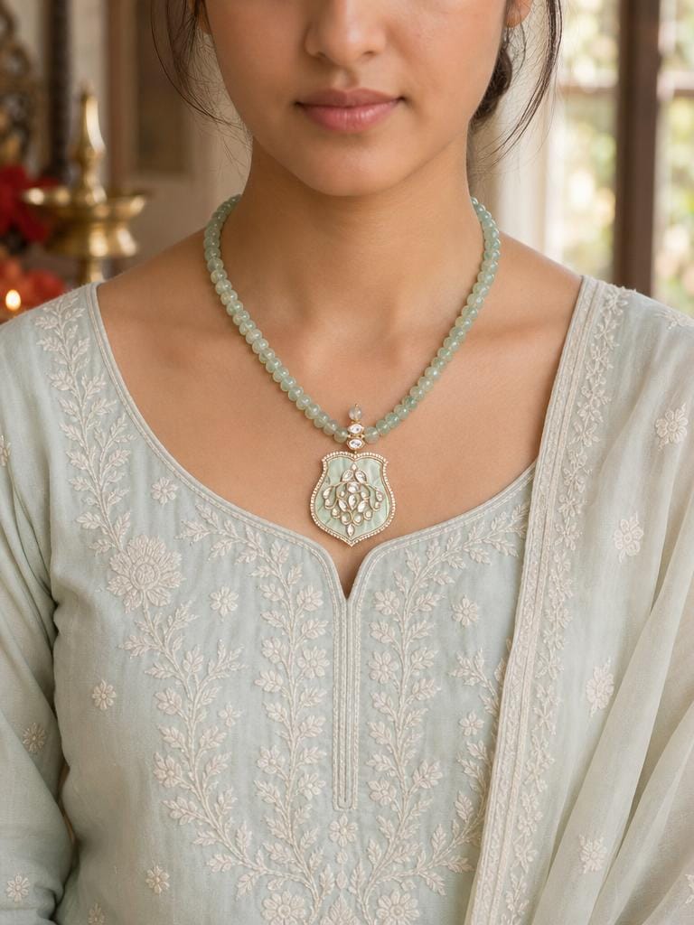 Green Bead Pendant Necklace Set