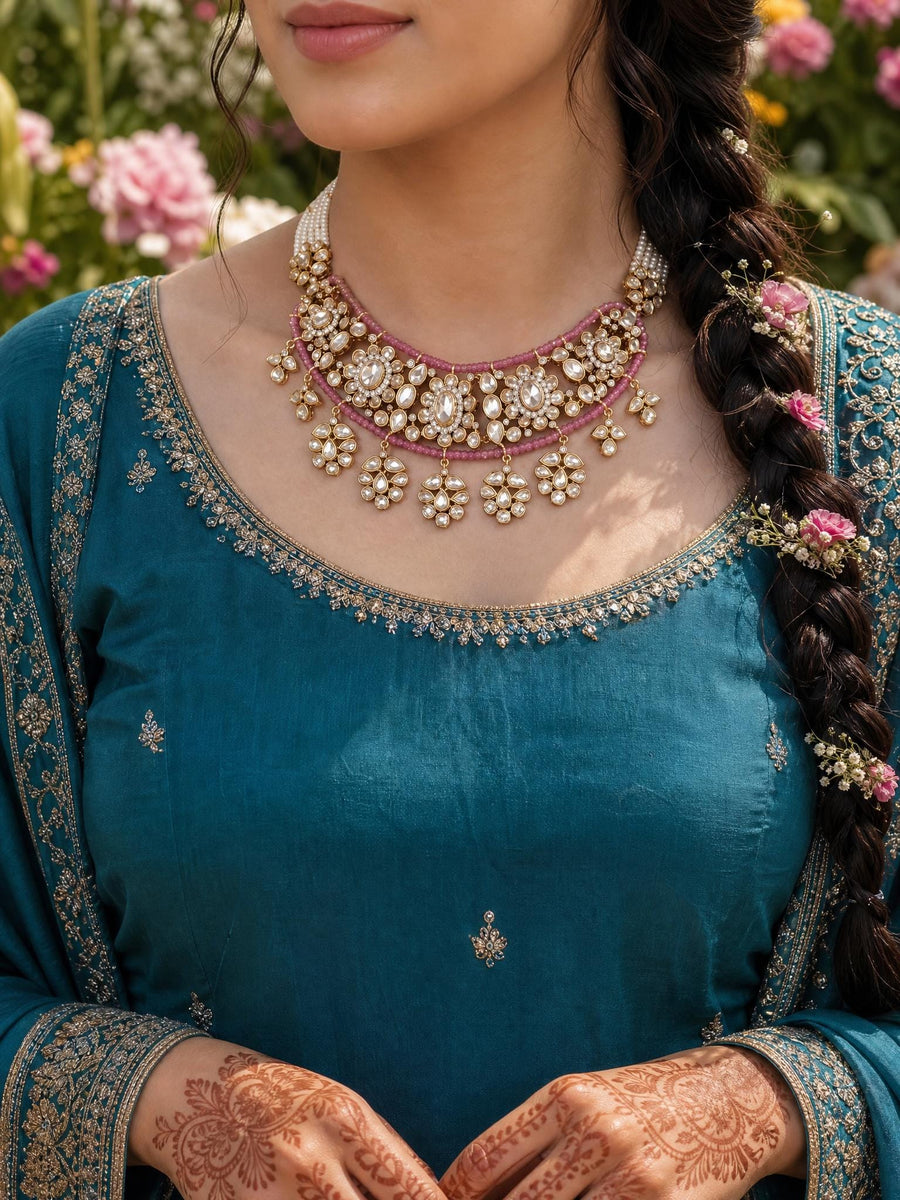 Vayesha Necklace Set