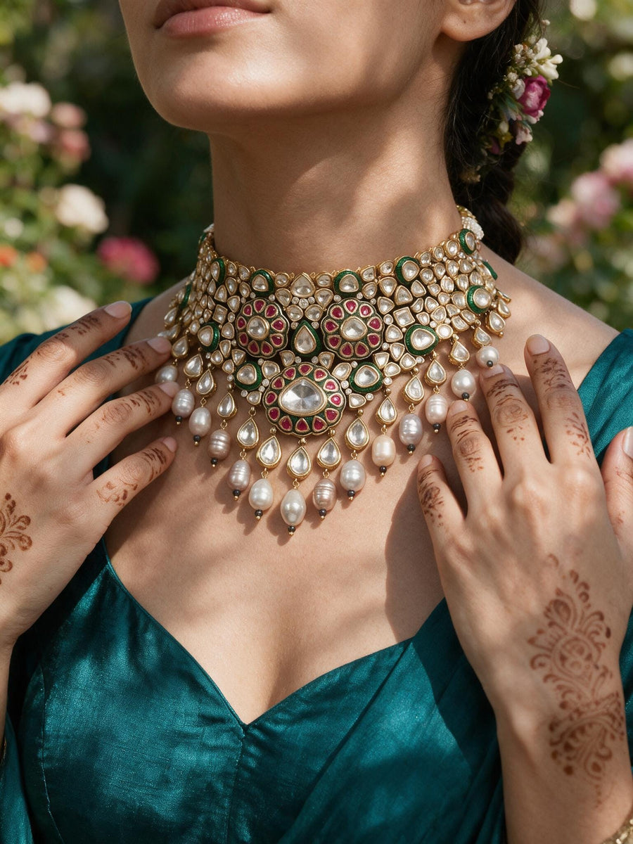 Aurevia Necklace Set