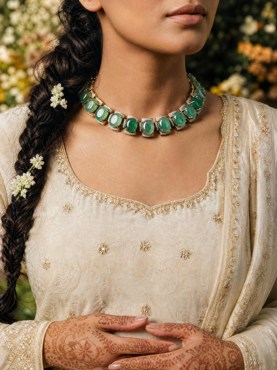 Devani Short Necklace Set