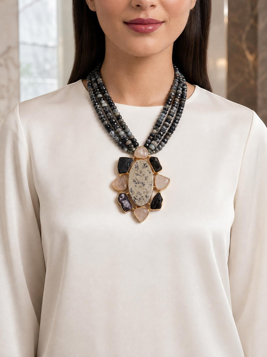 Cavirel Necklace