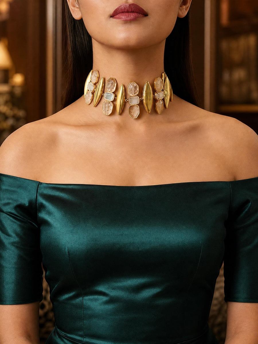 Elira Necklace