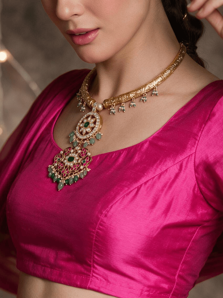 Regal Saaz Heritage Pendant Set
