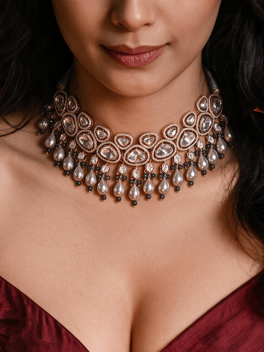 Alluring Choker