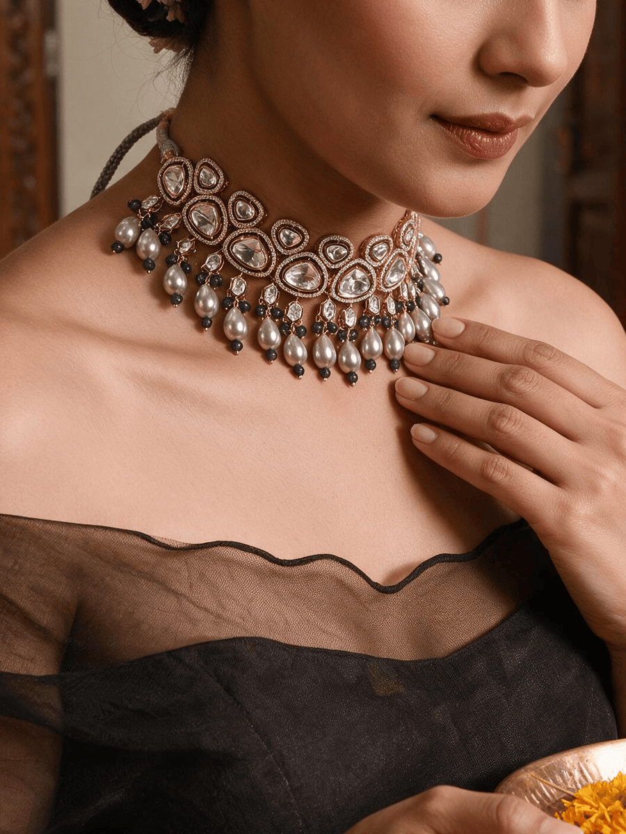 Alluring Choker