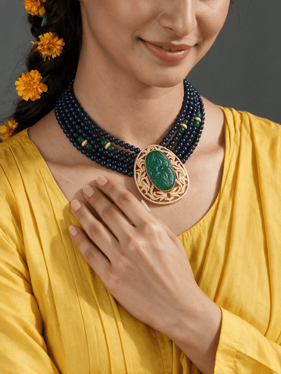 Vaara Necklace Set