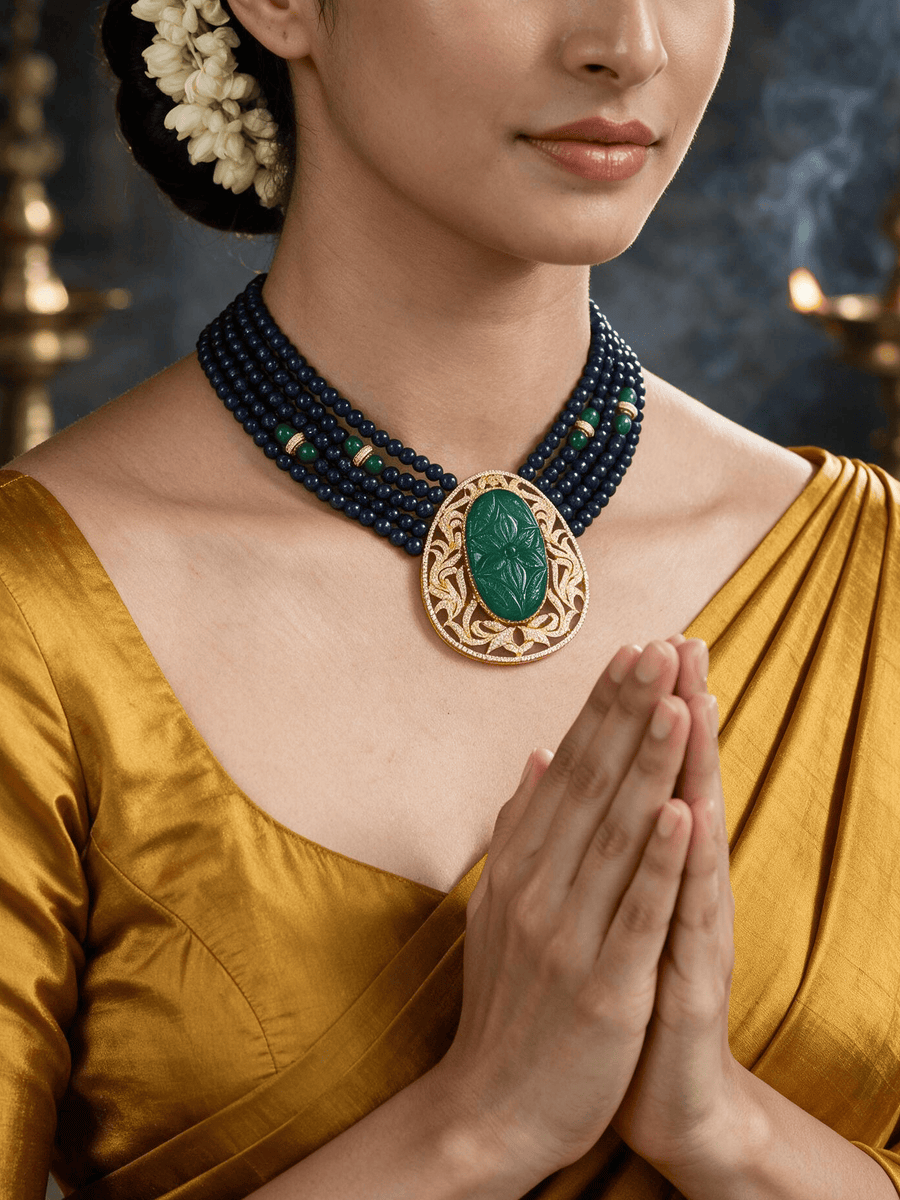 Vaara Necklace Set