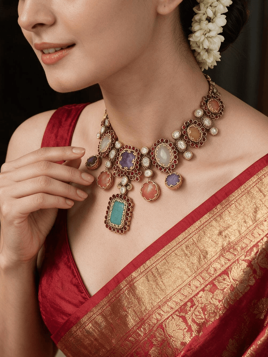 Taika Necklace Set