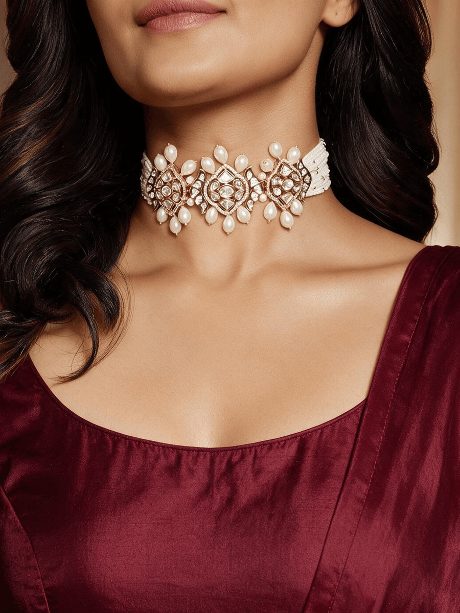 Classic White Choker set