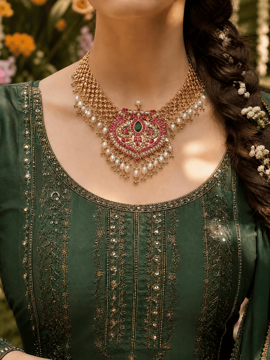Majestic Heartfall Necklace Set