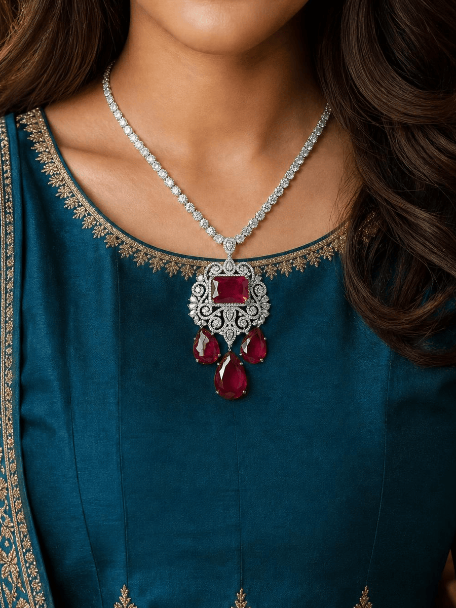 Orlina Necklace Set