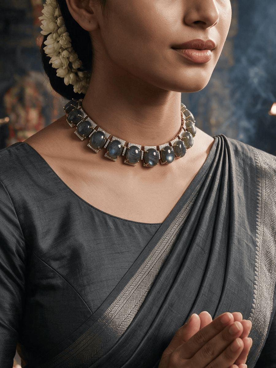 Mireya Short Necklace Set