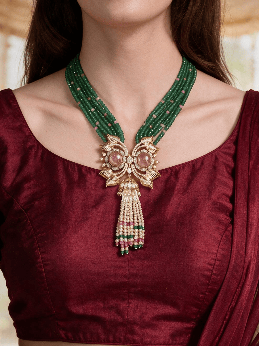 Vihana Necklace