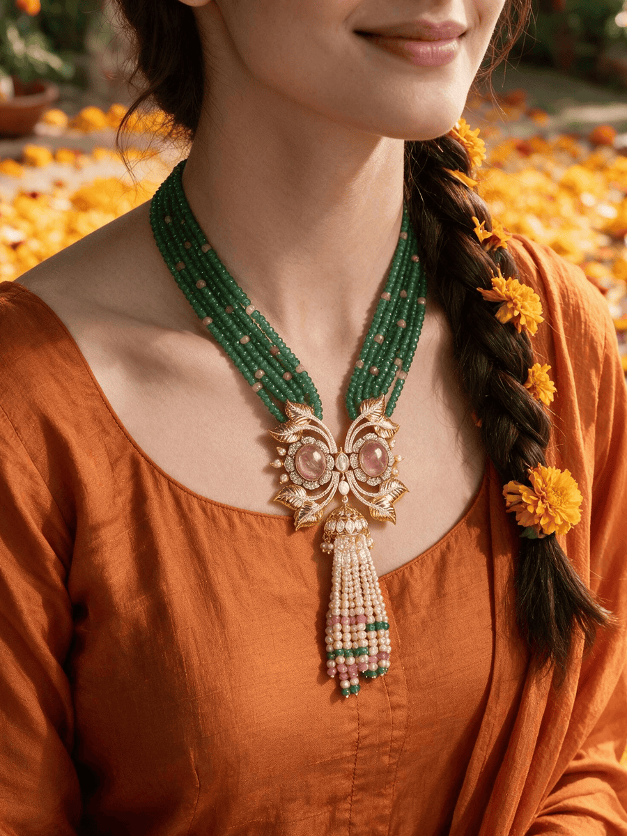 Vihana Necklace