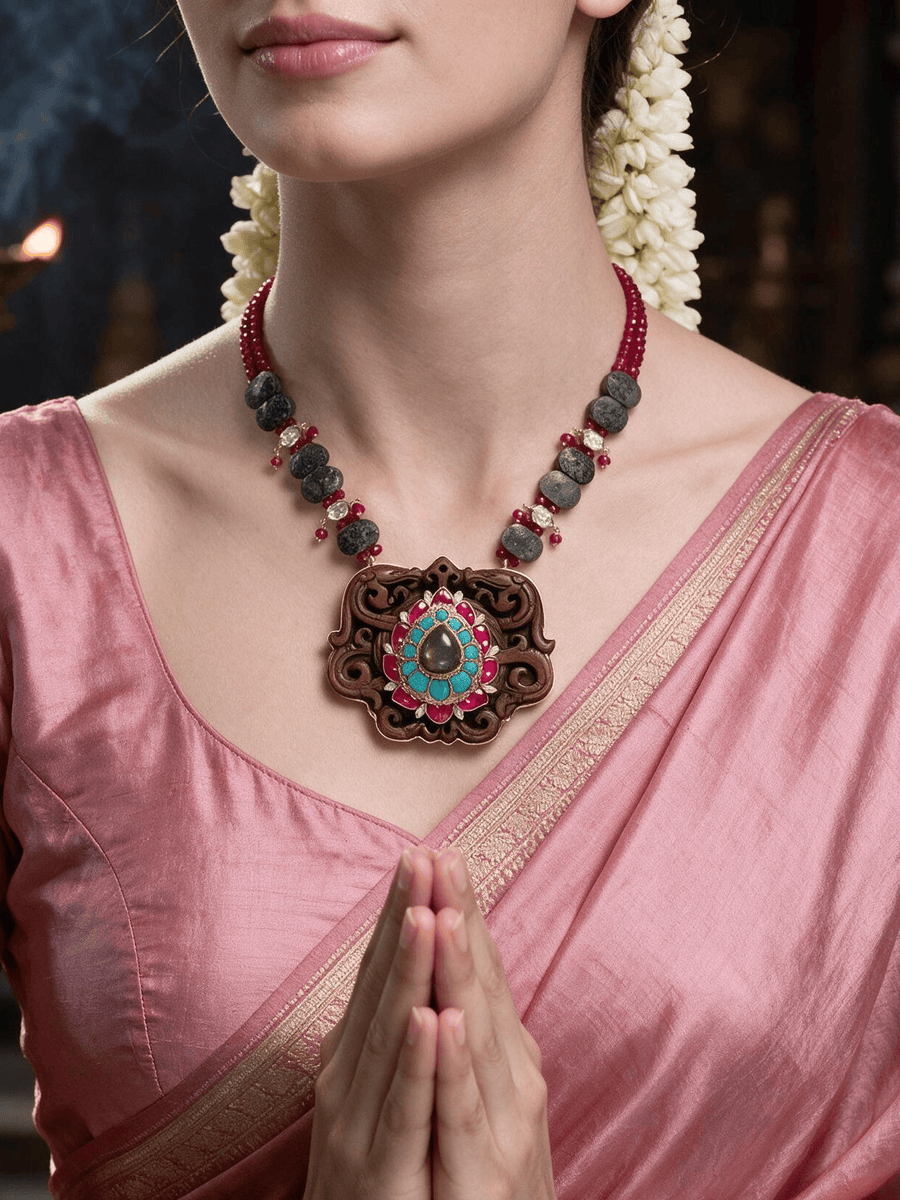 Yashvi Necklace Set