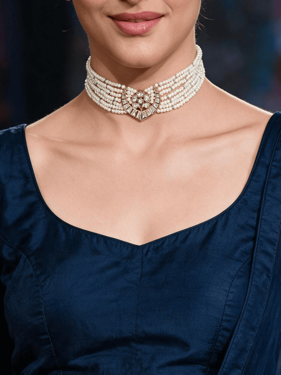Eclectic Green Beaded Choker With Earrings