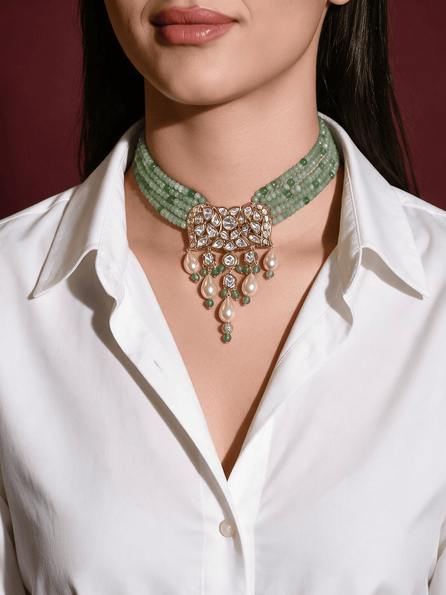 Chic Choker With Earrings
