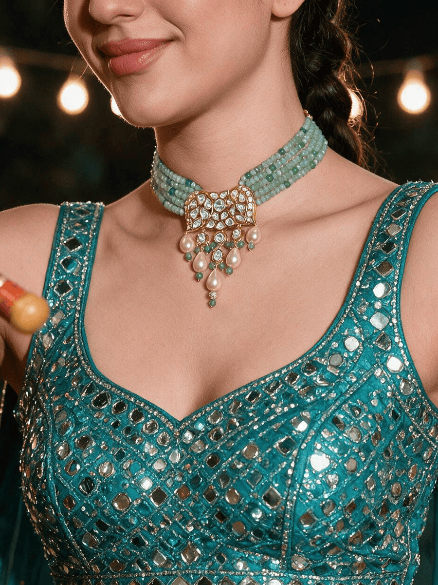 Chic Choker With Earrings