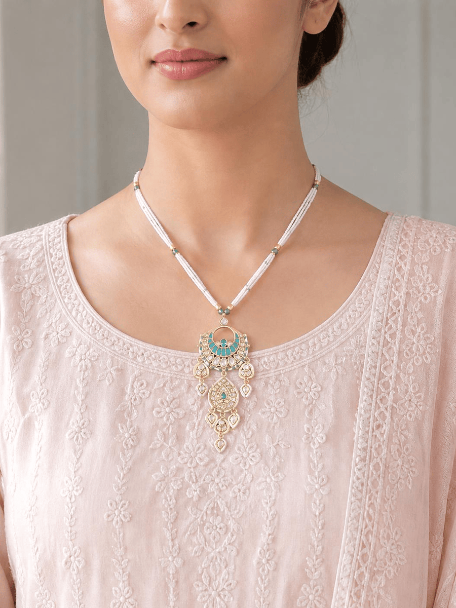 Nayrava Necklace
