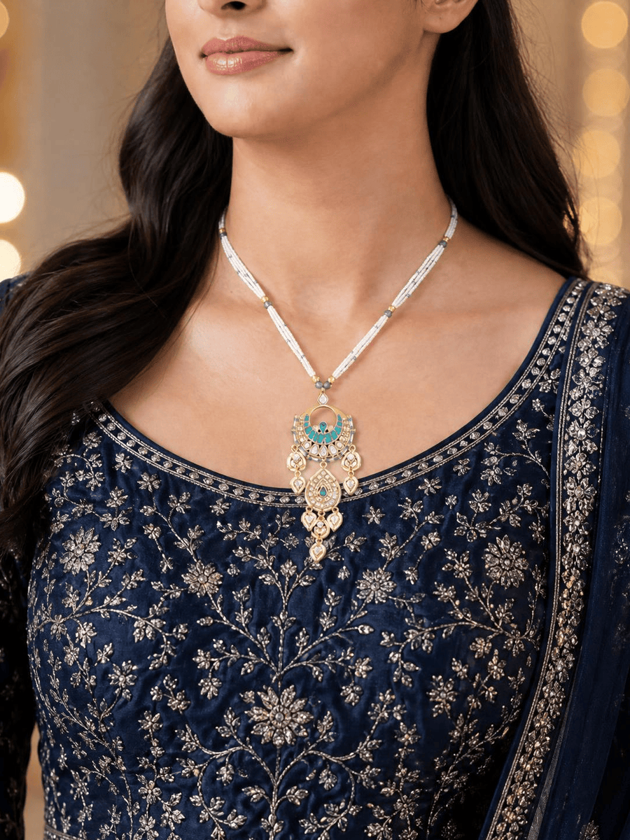 Nayrava Necklace