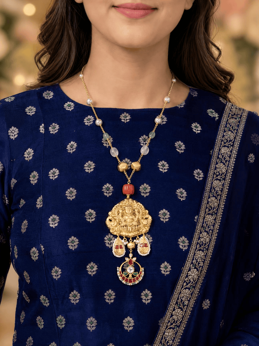 Raveliya Necklace