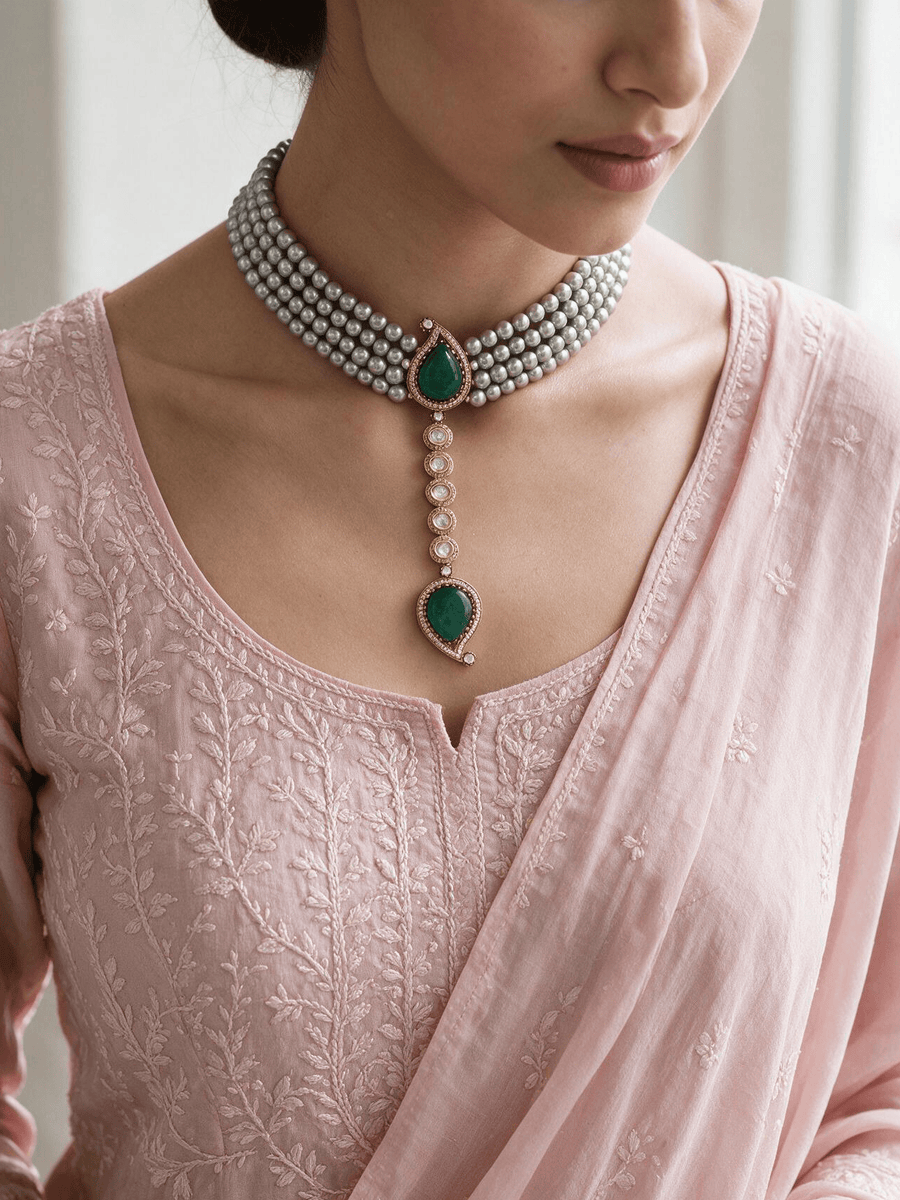 Avarna Choker