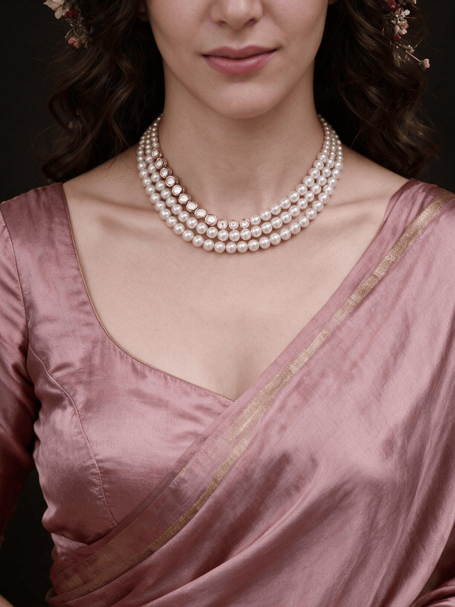 Karvi Choker