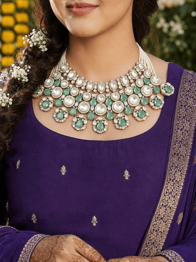 Olyndra Necklace Set