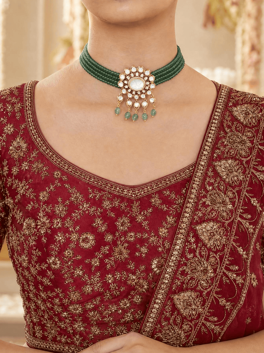 Tiyra Necklace Set