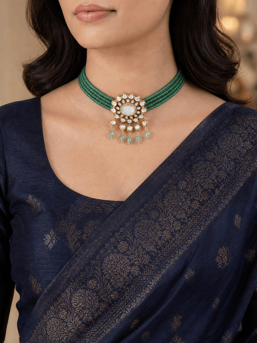 Tiyra Necklace Set