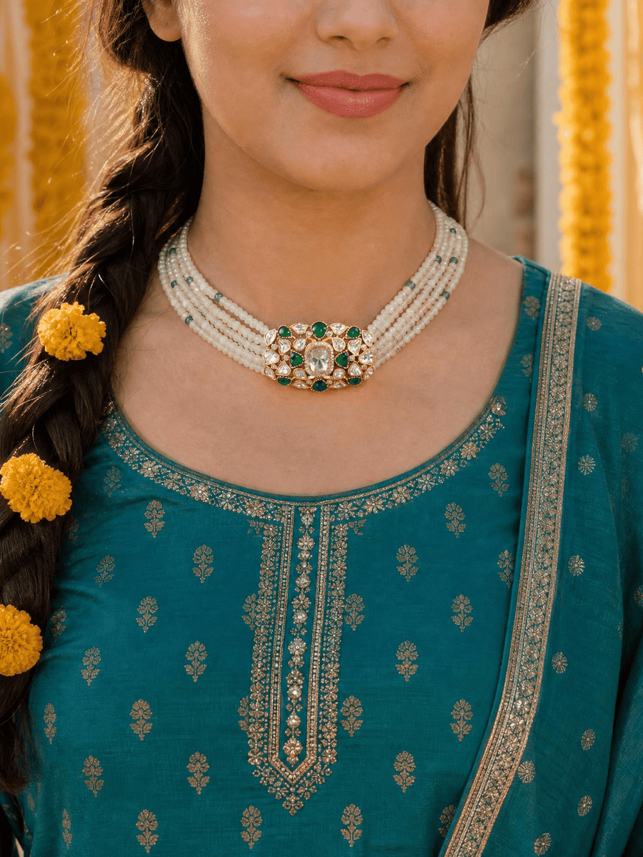 Vaina Necklace Set